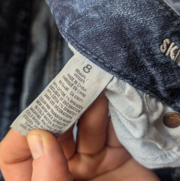 American Eagle 8 Short Stretch Skinny Jeans - Picture 7 of 13